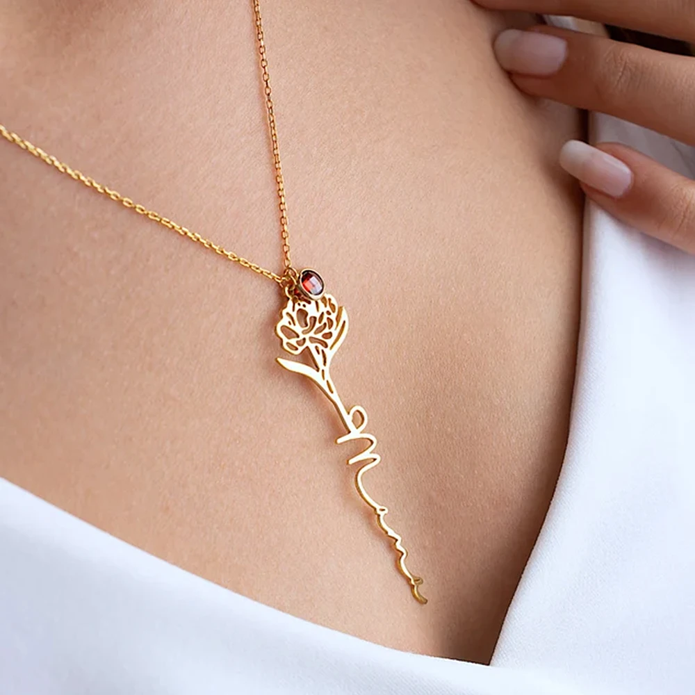 Collier personnalisé avec prénom et pendentif en pierre de naissance  | Riya