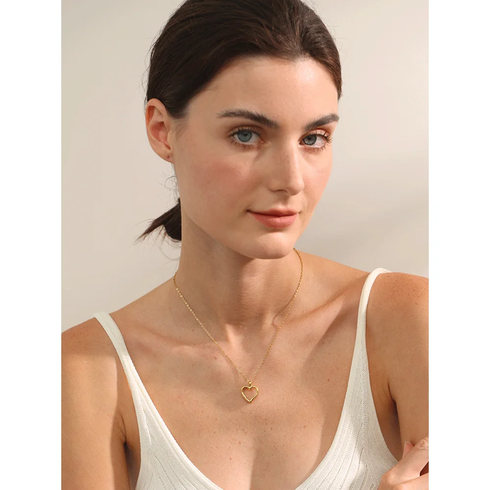 Collier pendentif en acier inoxydable en forme de cœur  | Lisy - 1