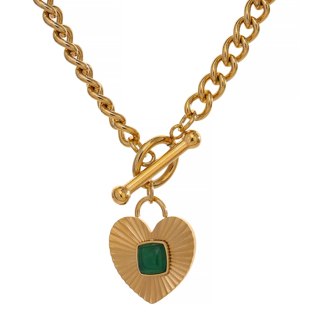 Collier en acier inoxydable avec pendentif cœur et agate verte  | Raya